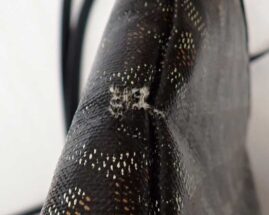 ゴヤール　サンルイ　裏から革当て　アップ1　作業前