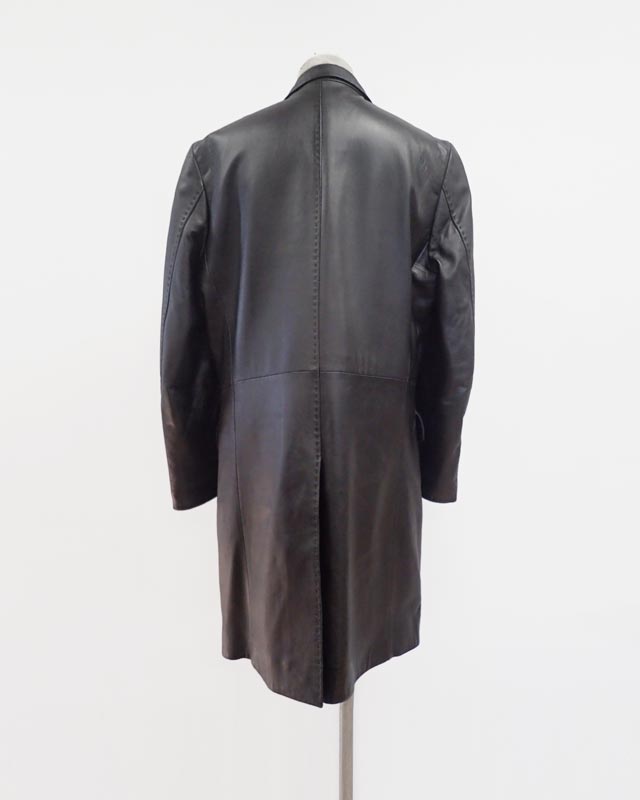 コムサデモード レザーのロングジャケット（コート） 染め直し（黒） オイルアップ - 革製品の修理 レザーリフォーム