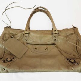 バレンシアガ シティ ハンドル交換 作業前