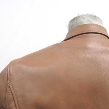 革ジャン　擦れ　クリーニング　バック　作業後