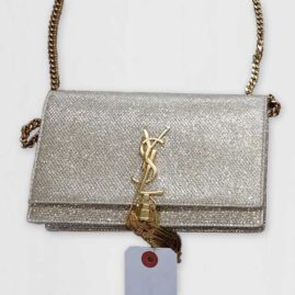 YSL　革交換　作業前
