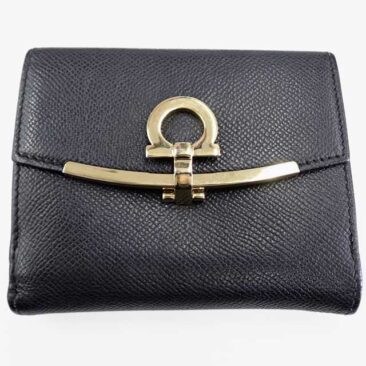 フェラガモ 財布 全体