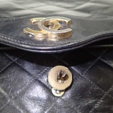 シャネル バッグ 留め具修理 アップ 作業前