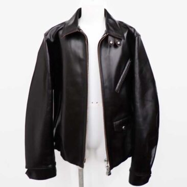 レザージャケット 肩幅詰め　作業前