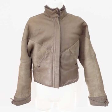 ムートンジャケット　着丈詰め　作業後