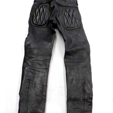 レザーパンツ　サイズダウン　作業前