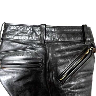 レザーパンツ サイズアップ　作業前