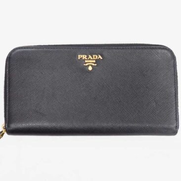 プラダ　レザータブ交換　全体