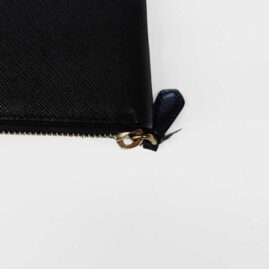 プラダ　財布　プルタブ交換　アップ　作業前